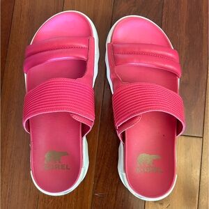 8.5 Sorel pink slide sandals !